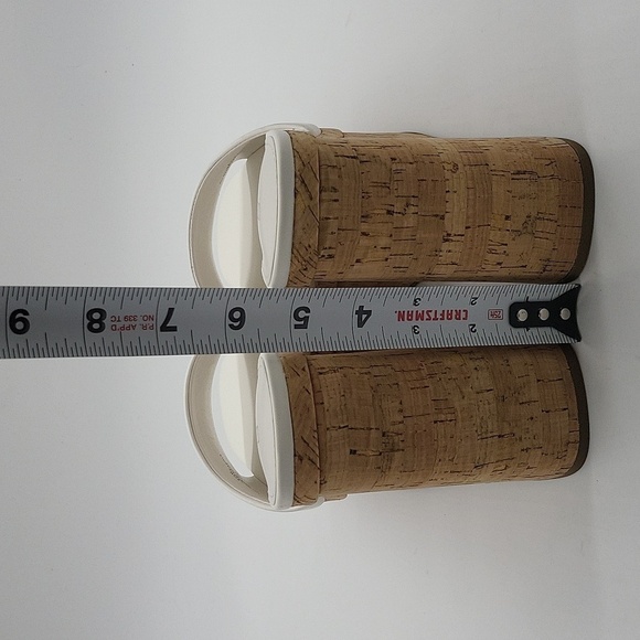 704- Guess Catia Platforms Sandals Size 9.5 M White Color NWT - Picture 8 of 14